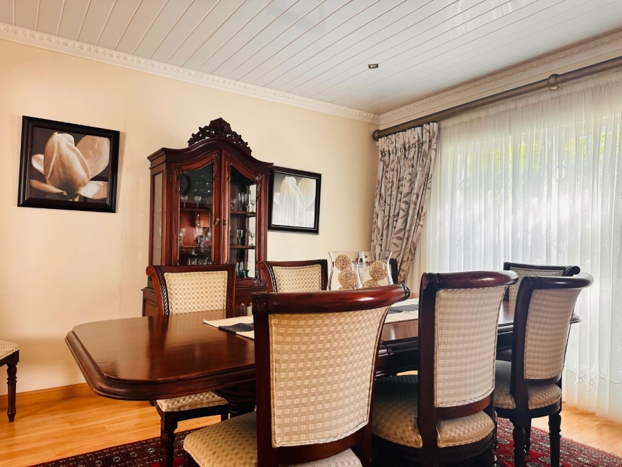 4 Bedroom Property for Sale in Flamingo Vlei Western Cape